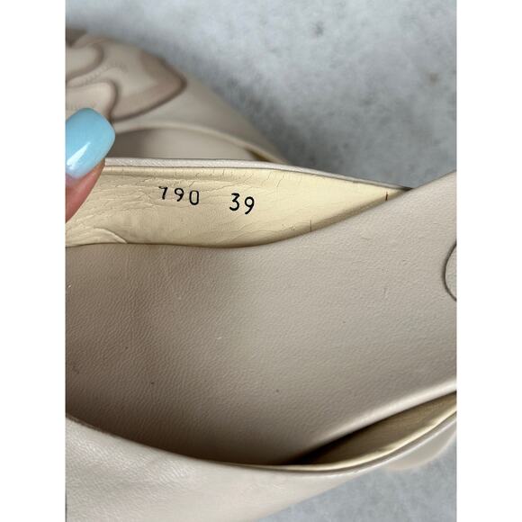 Calypso Rose by Christiane Celle Women’s 39/8.5-9 Ivory 3D Flower Leather Slides - Picture 4 of 7